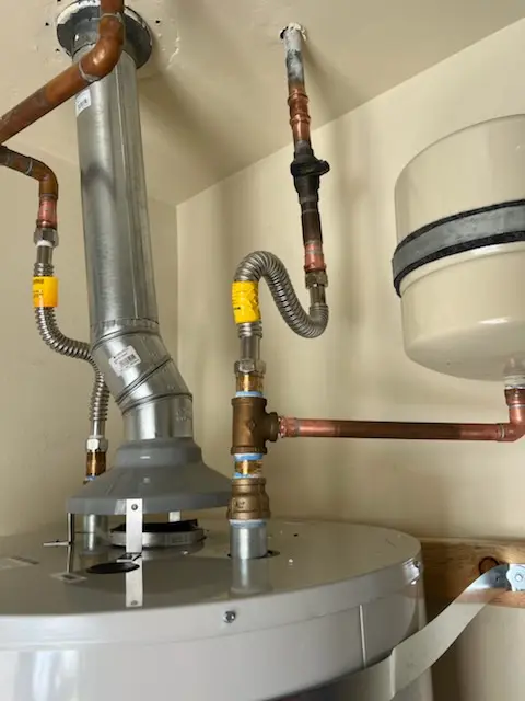 Water heater installation and plumbing repair in Groveland